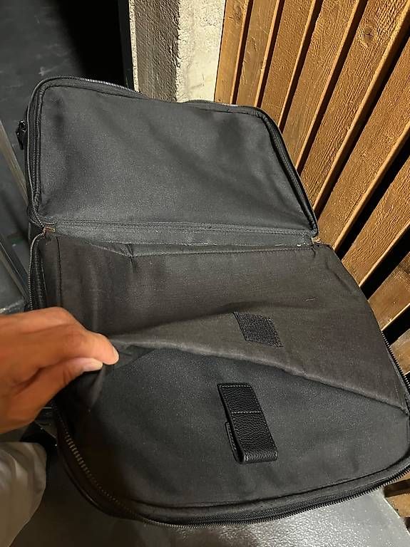 Borse: Sac à laptop Zara  – Usato da Genève venduto da you_9pbh 2