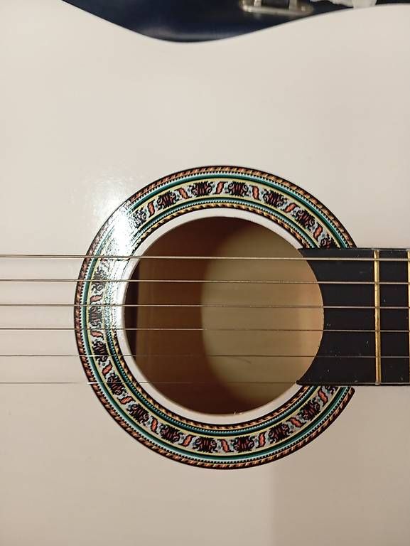 Musikinstrumente: accoustic guitar weiss – Gebraucht aus Basel von Petergunn 1