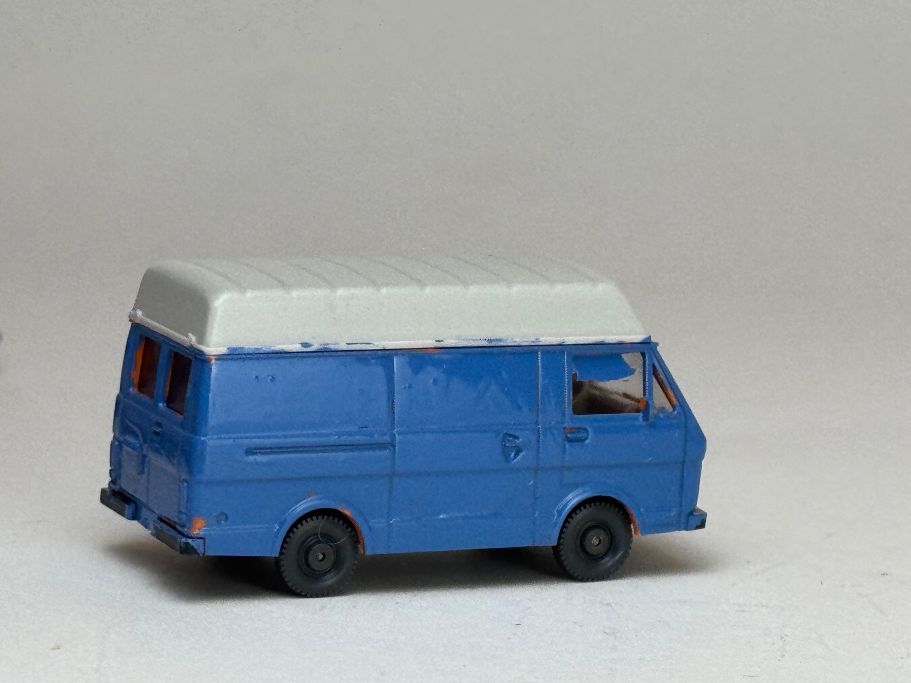 Wiking Modellini d'auto: Wiking VW LT blau angemalt – Usato da Elm venduto da Wikmtz 1