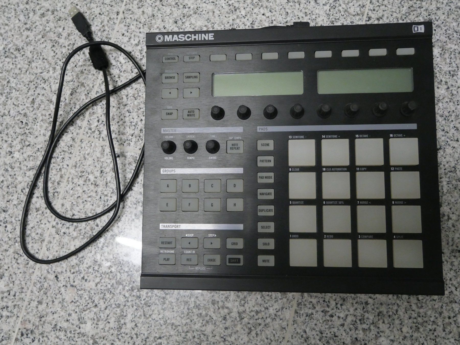 Strumenti musicali: NI Maschine Controller – Usato da Erlenbach ZH venduto da ultraSale