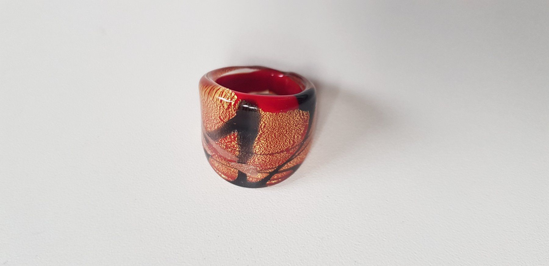Anelli: Grande bague design en verre de Murano comme NEUVE – Usato da Montreux venduto da Art_et_antiquites