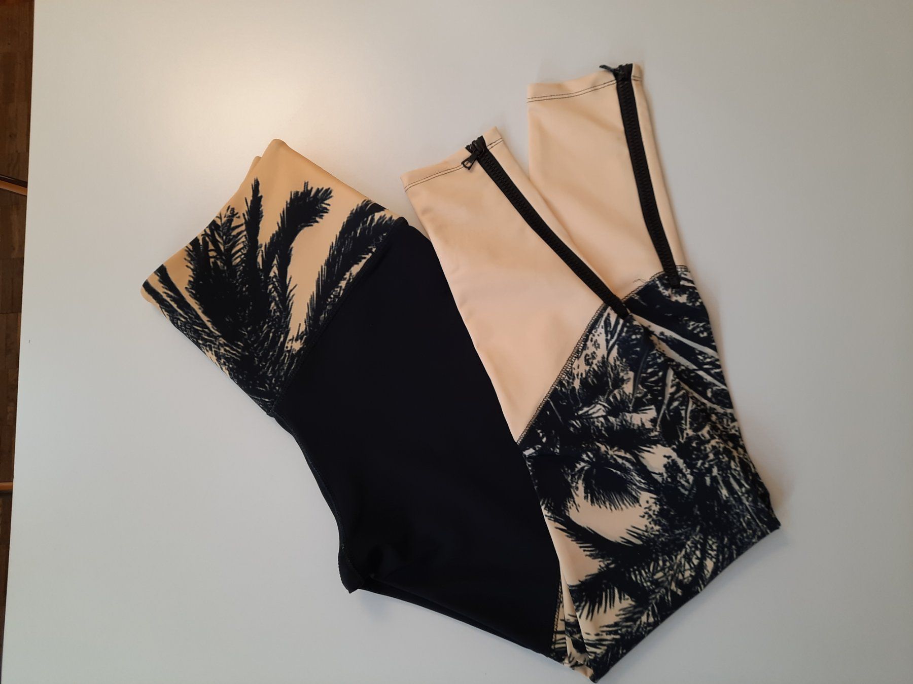 Leggings: Yoga / Sporthose – Nuovo (secondo la descrizione) da Zürich venduto da ONVA-RE-USE 1
