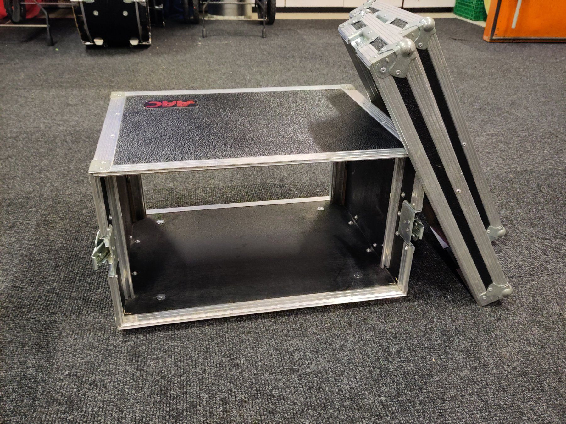 Sonstiges Zubehör: AAC 19 Zoll Rack – Gebraucht aus Mellingen von eri_g2mb 1