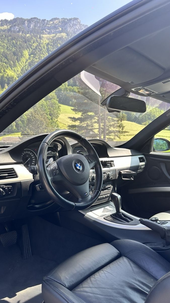 BMW Autos: BMW 335 xi E92 WENIG KM – Gebraucht aus Morschach von Alax07 3