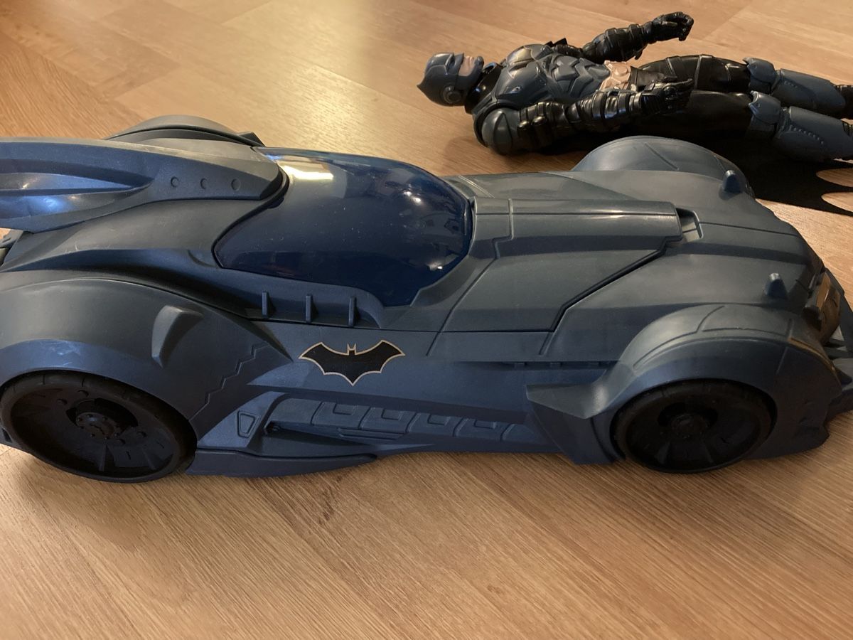 Spielzeuge: Batman mit Batmobil – Gebraucht aus Emmenbrücke von JJ_89 1