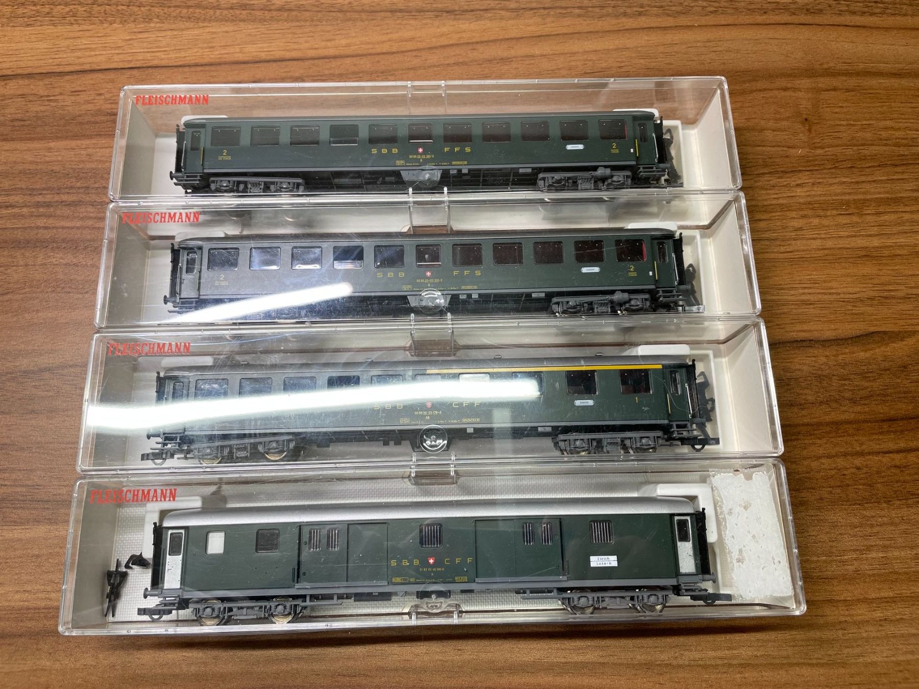 Fleischmann Modellini di ferrovie: Fleischmann 4x Stahlwagen der SBB in DC – Usato da Villmergen venduto da Mfritz 3