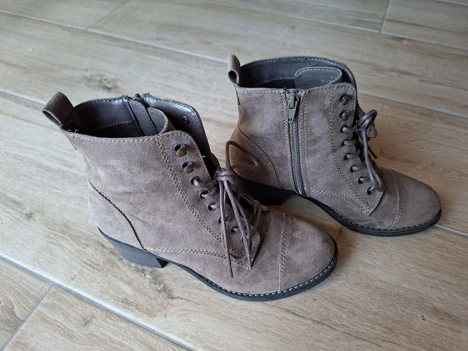 Graceland Scarpe da donna: Stiefeletten Damen Gr.38 – Usato da Schüpfheim venduto da lin_p7wr 1