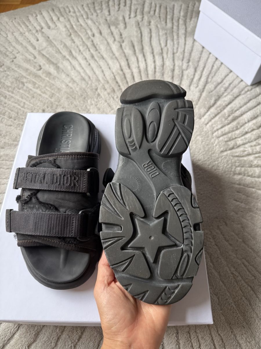 Dior Scarpe da donna: Christian Dior slides size 38 – Usato da Genève venduto da kam_m6mq 2