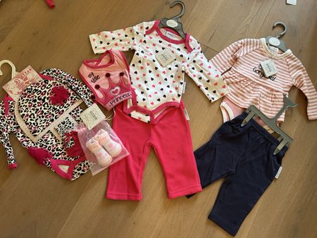 Babykleider Packet grösse 3-6 Monate neu