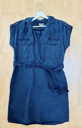 Schwarz/Graues Jeanskleid von Noisy May - Gr. M