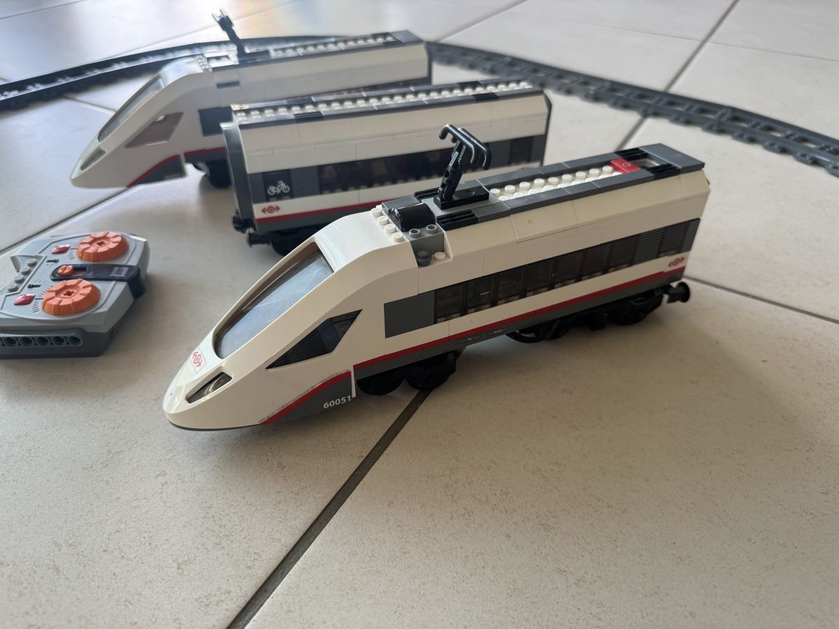 Lego Kit di costruzioni: Lego Zug – Usato da Hochdorf venduto da fla_hl9g 1