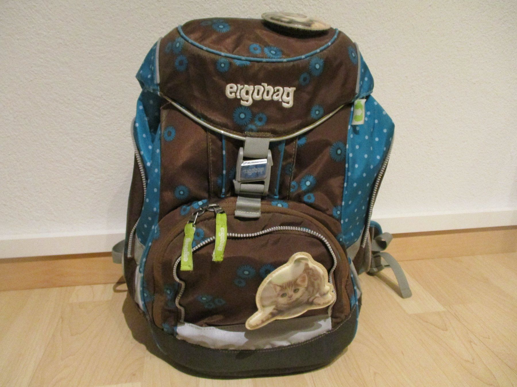 Ergobag Sacs & sacs à dos: Schulthek mit Katzen von Ergobag – D'occasion à reitnau par Vuelta