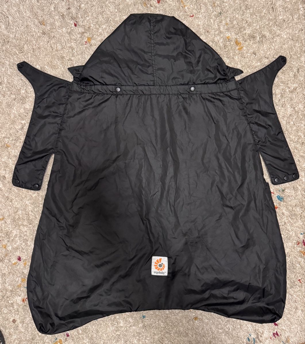 Ergo Baby Marsupi portabebè: Ergobaby Winterschutz All weather Cover – Usato da Wiesendangen venduto da DonKoko