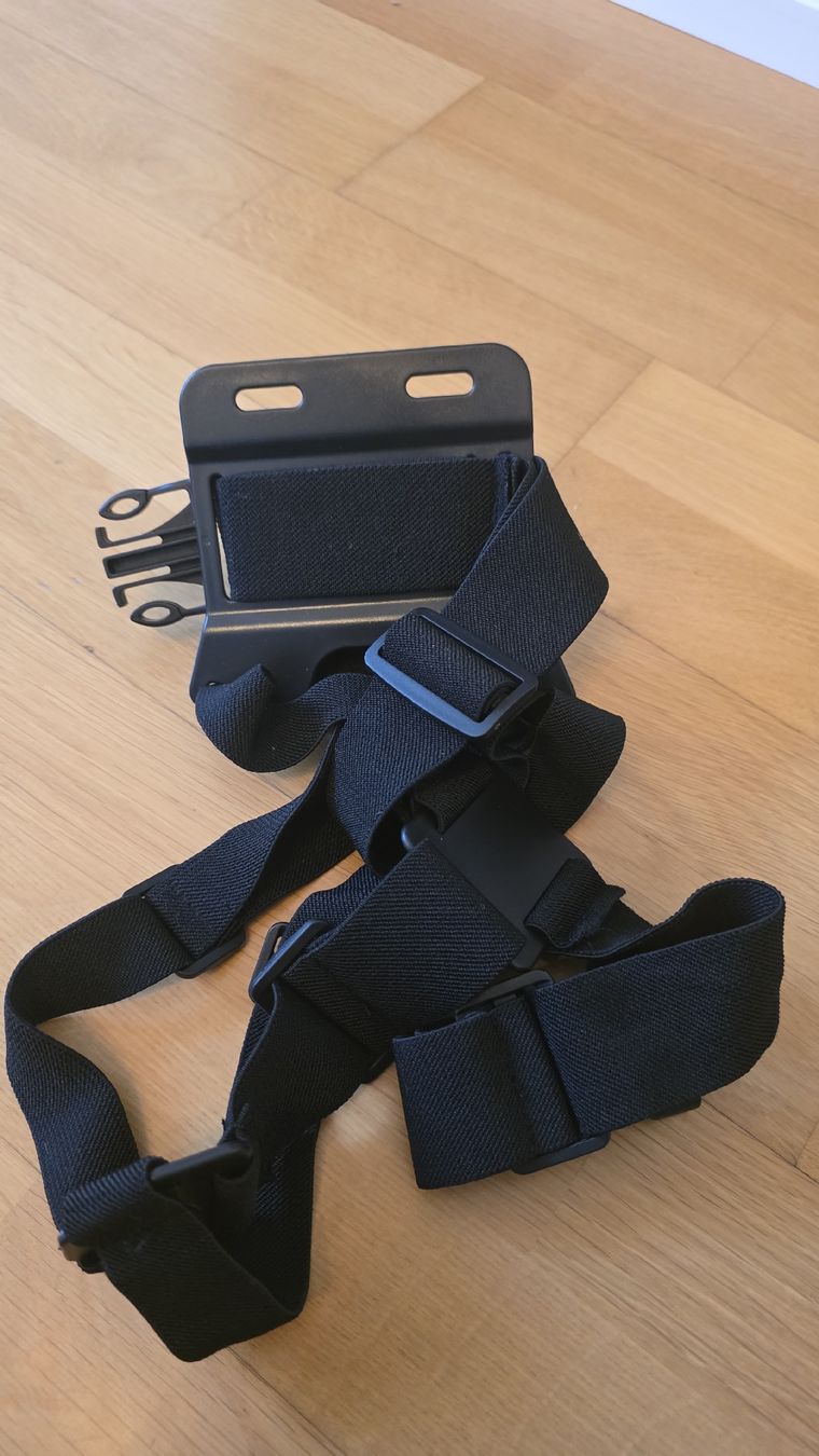 Attrezzatura da arrampicata: Phone chest holder POV – Usato da Zürich venduto da Asimpleguy