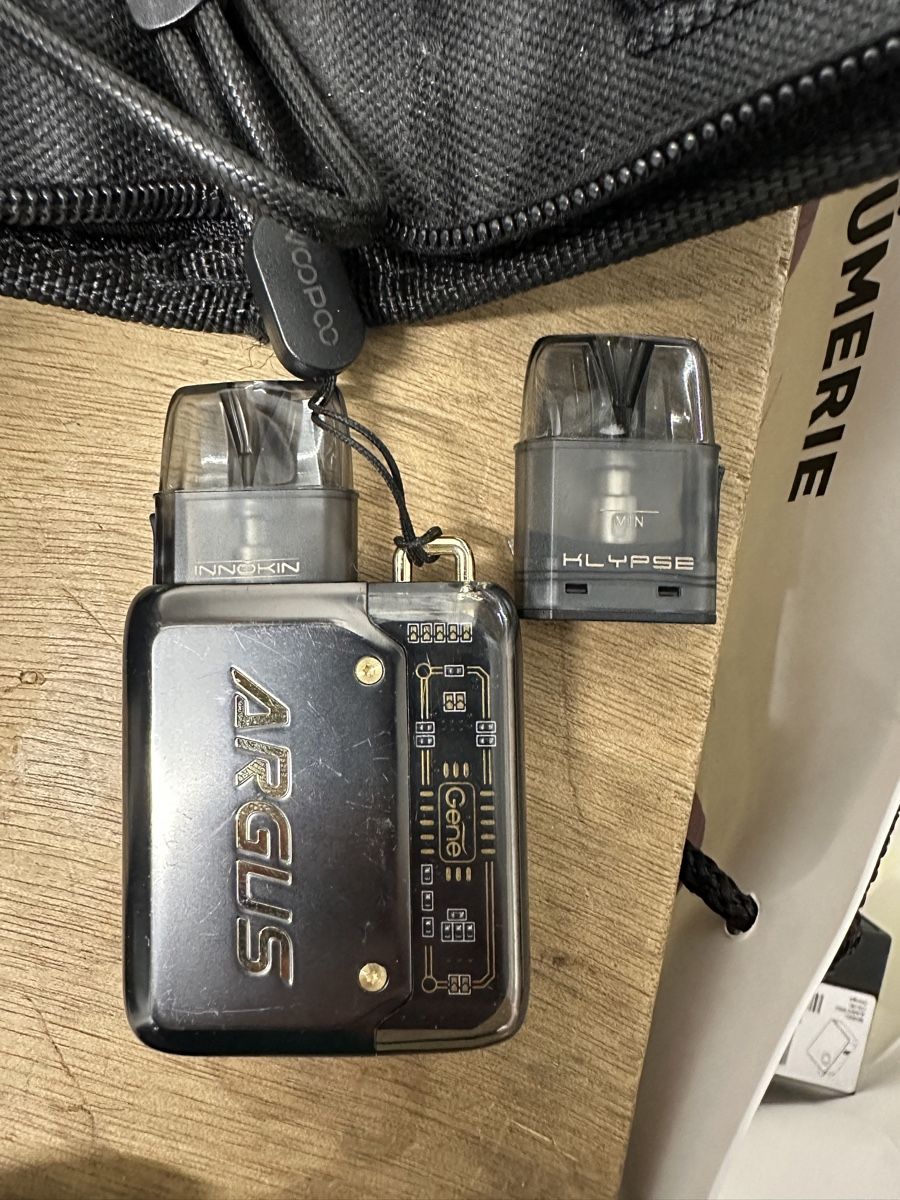 Altri Prodotti per fumatori: Voopoo Argus Pod E-Zigarette mit Zubehör – Usato da Menzingen venduto da vannessa.studer 1