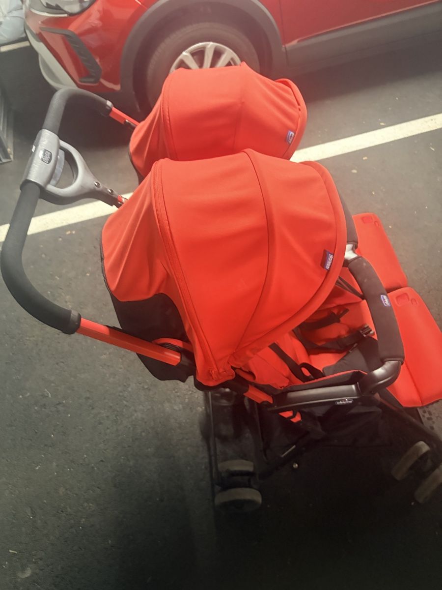 Chicco Carrozzine: Chicco Zwillingskinderwagen rot – Usato da Inwil venduto da Mira32 2