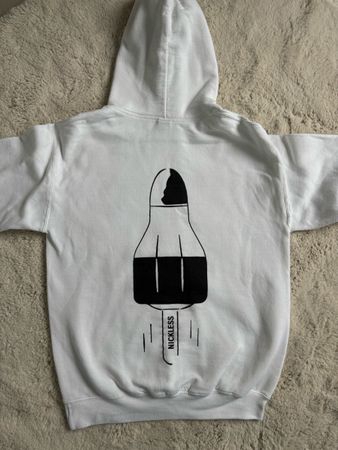 NICKLESS Merch to the moon and back