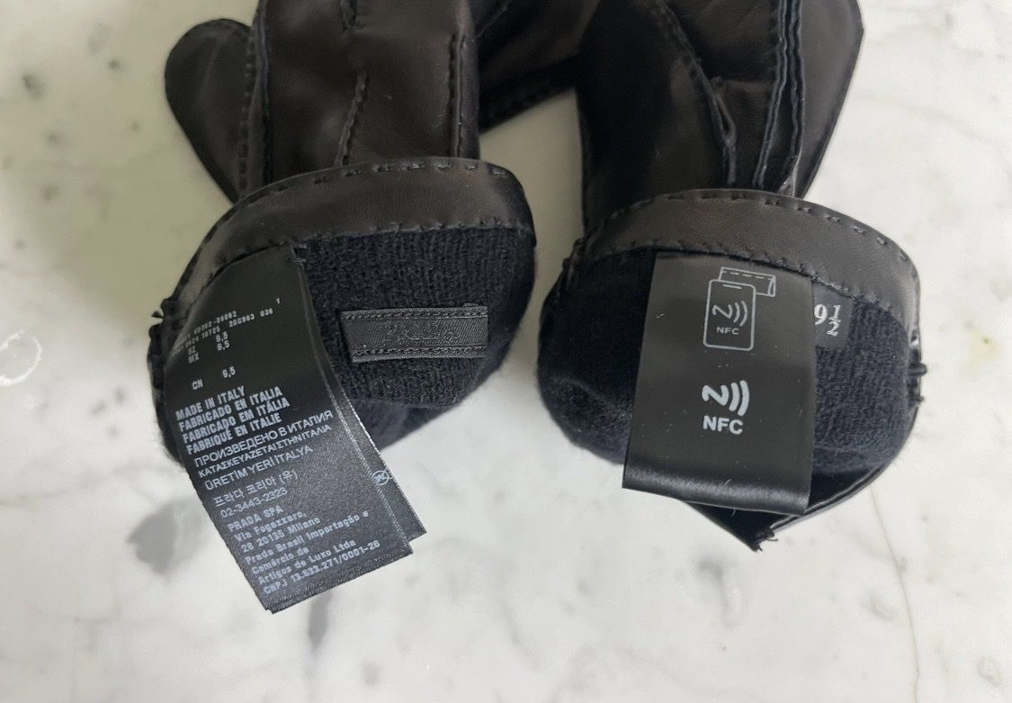 Prada Altri accessori da uomo: NEU Prada Handschuhe, 9,5, schwarz, NP 880 CHF – Nuovo (secondo la descrizione) da Zollikon venduto da Mia_Zollikon 3