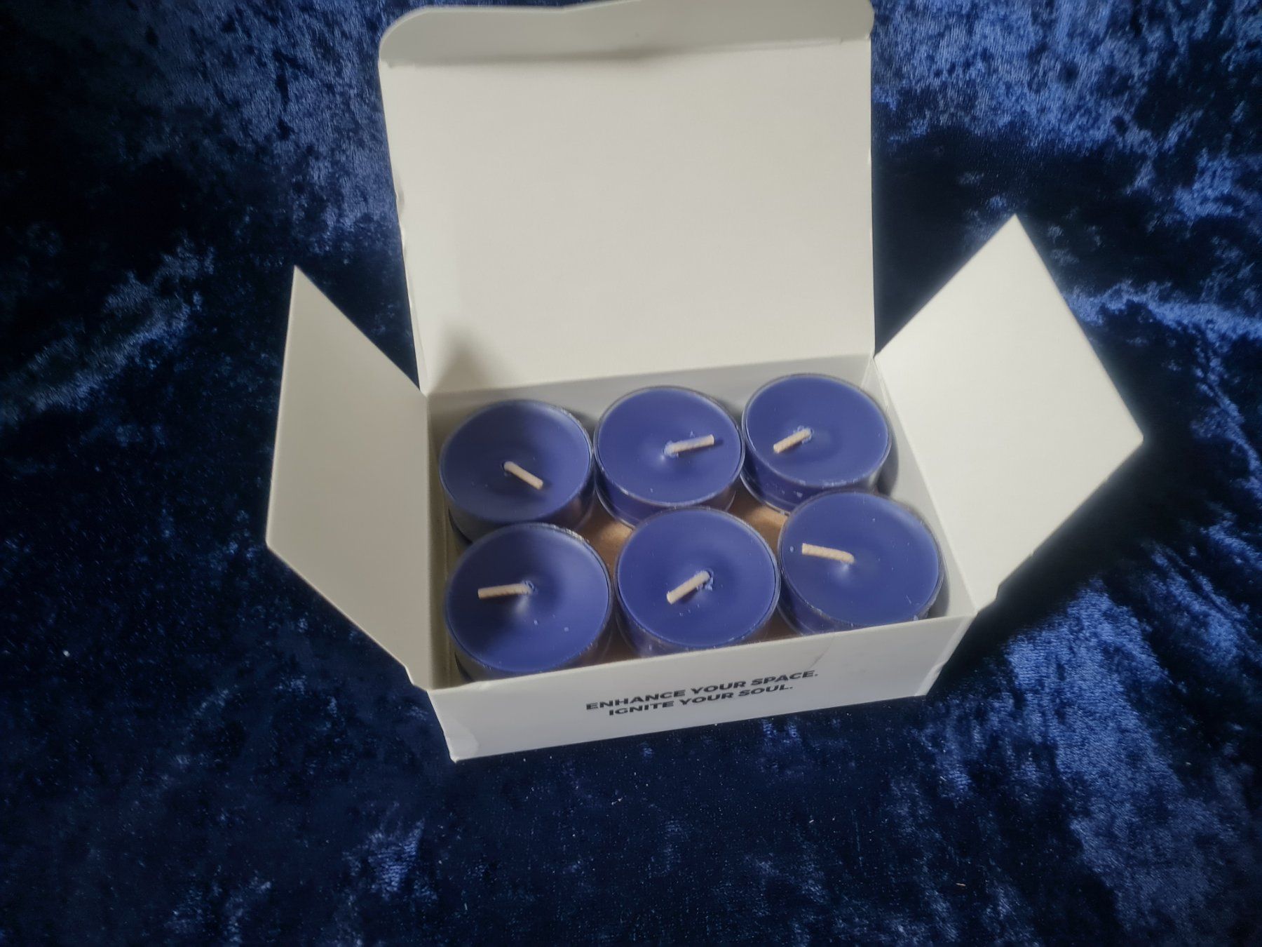 Partylite Candele: PartyLite - 12 Teelichter Celestial Berries + Blossoms – Nuovo e nell'imballaggio originale da Othmarsingen venduto da Kleibai