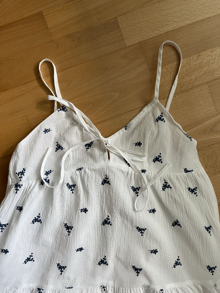 Stradivarius Vestiti: Sommerkleid Stradivarius weiss – Usato da Zuzwil SG venduto da dieschnellemichelle 1