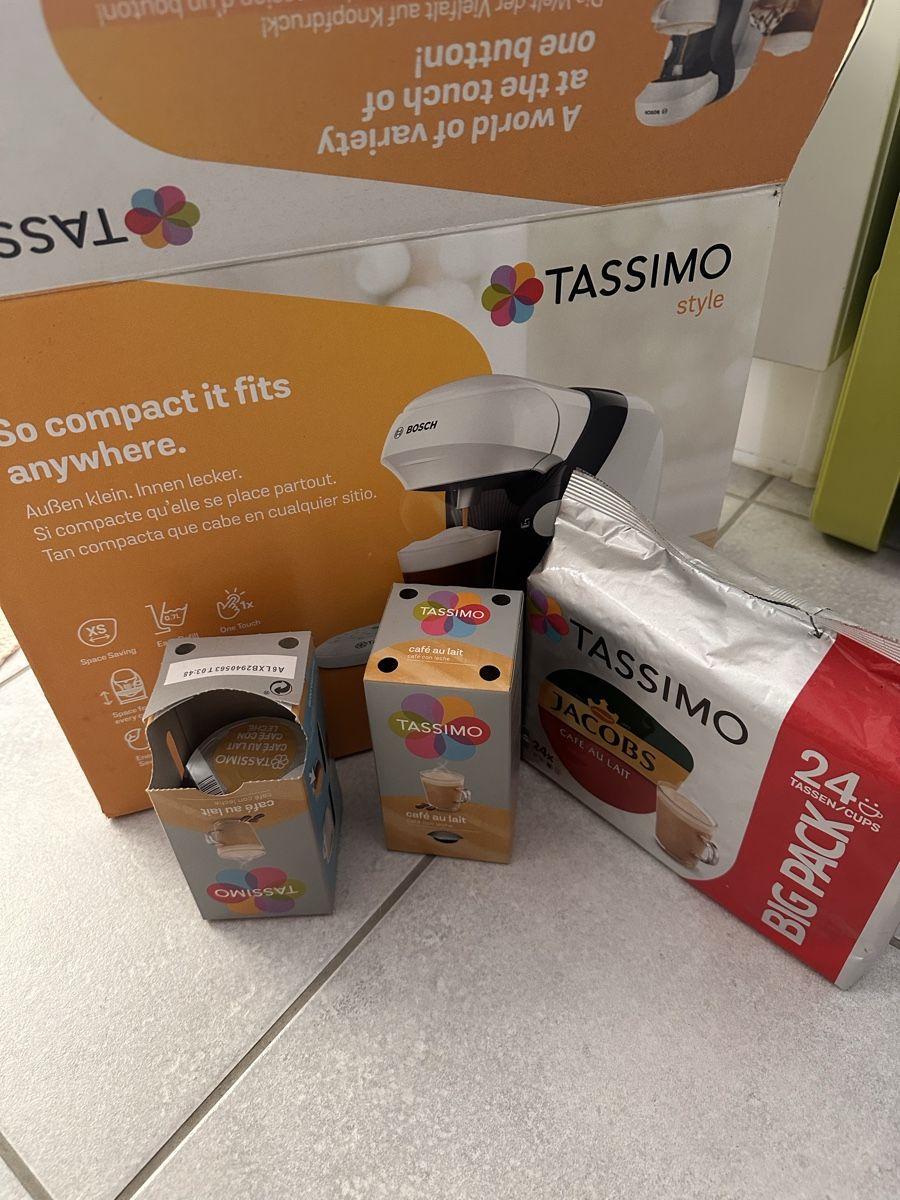 Bosch Macchine per caffè & Macchine per espresso: Bosch Tassimo Kapsel Kaffeemaschine – Nuovo (secondo la descrizione) da Bendern venduto da konyali 1
