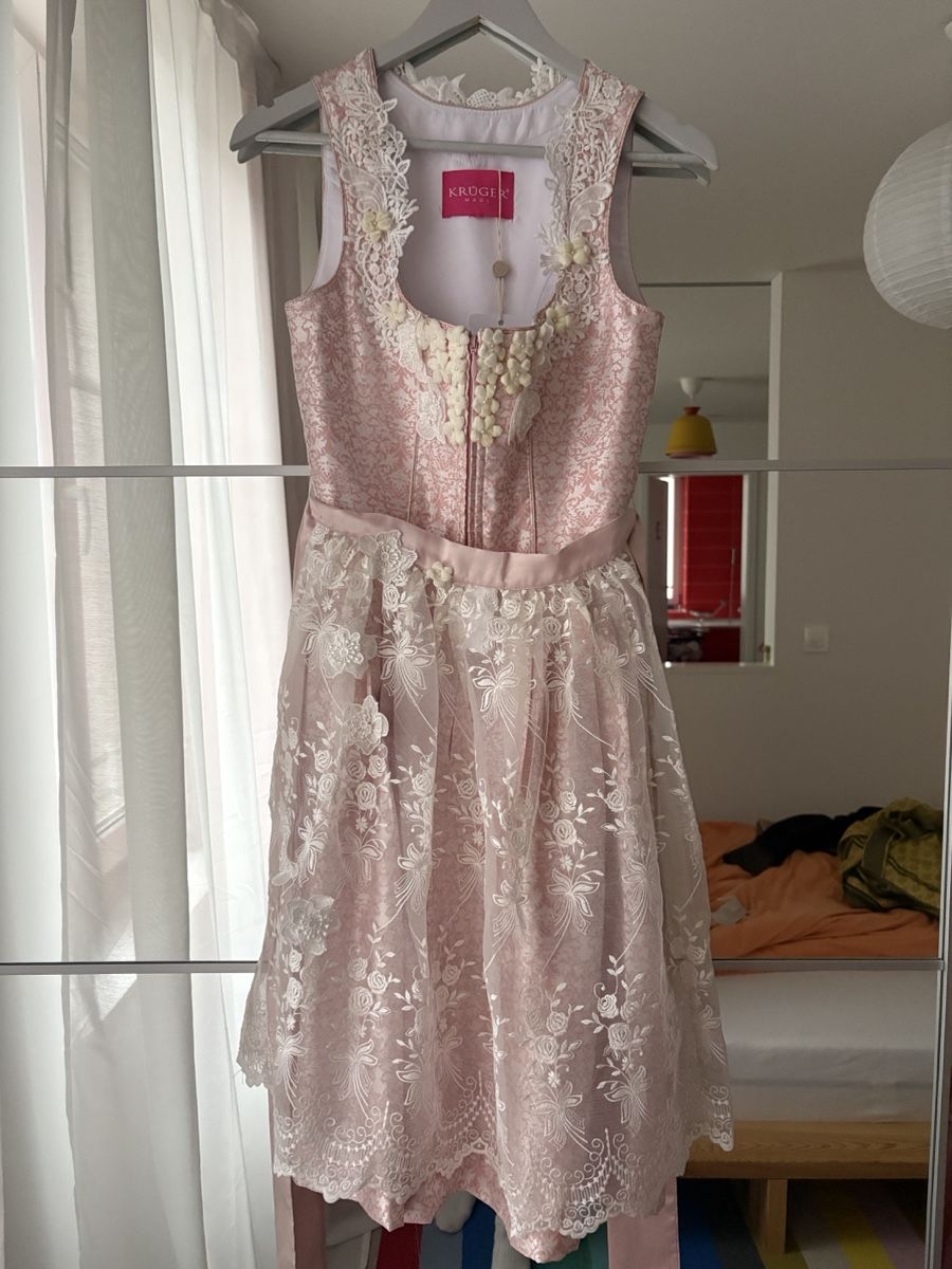 Krüger Robes: Krüger Dirndl Gr. 32 – Neuf (Voir description) à St. Gallen par niciper