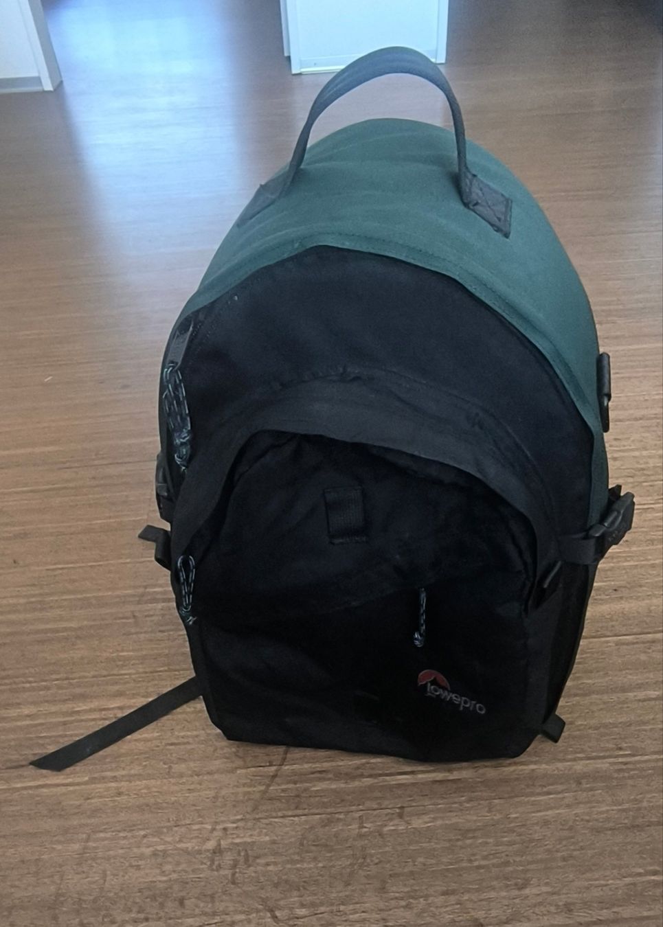 Lowepro Zaini: superrobuster Fotorucksack - Lowe-Pro Trekker – Usato da Rapperswil SG venduto da Poli2 4