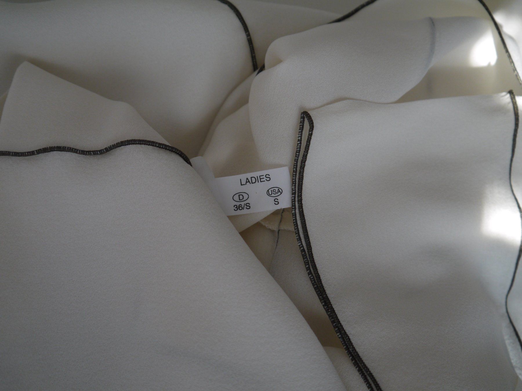 Fabiana Filippi Camicette: Fabiana Filippi Bluse aus Seide – Usato da Hagendorn venduto da Blaf 2