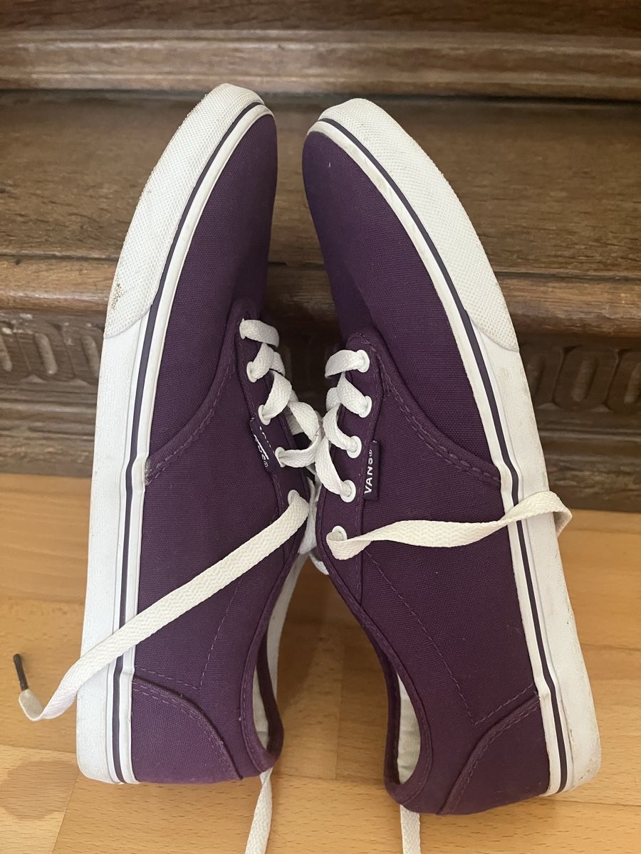 Vans Herrenschuhe: Vans Low-Top Sneakers - Deep Purple, Size 40 - EUC! Stylish – Gebraucht aus Uetikon am See von erz13 5