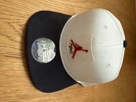 Jordan Flight Snapback Cap Weiss/Schwarz – NEU