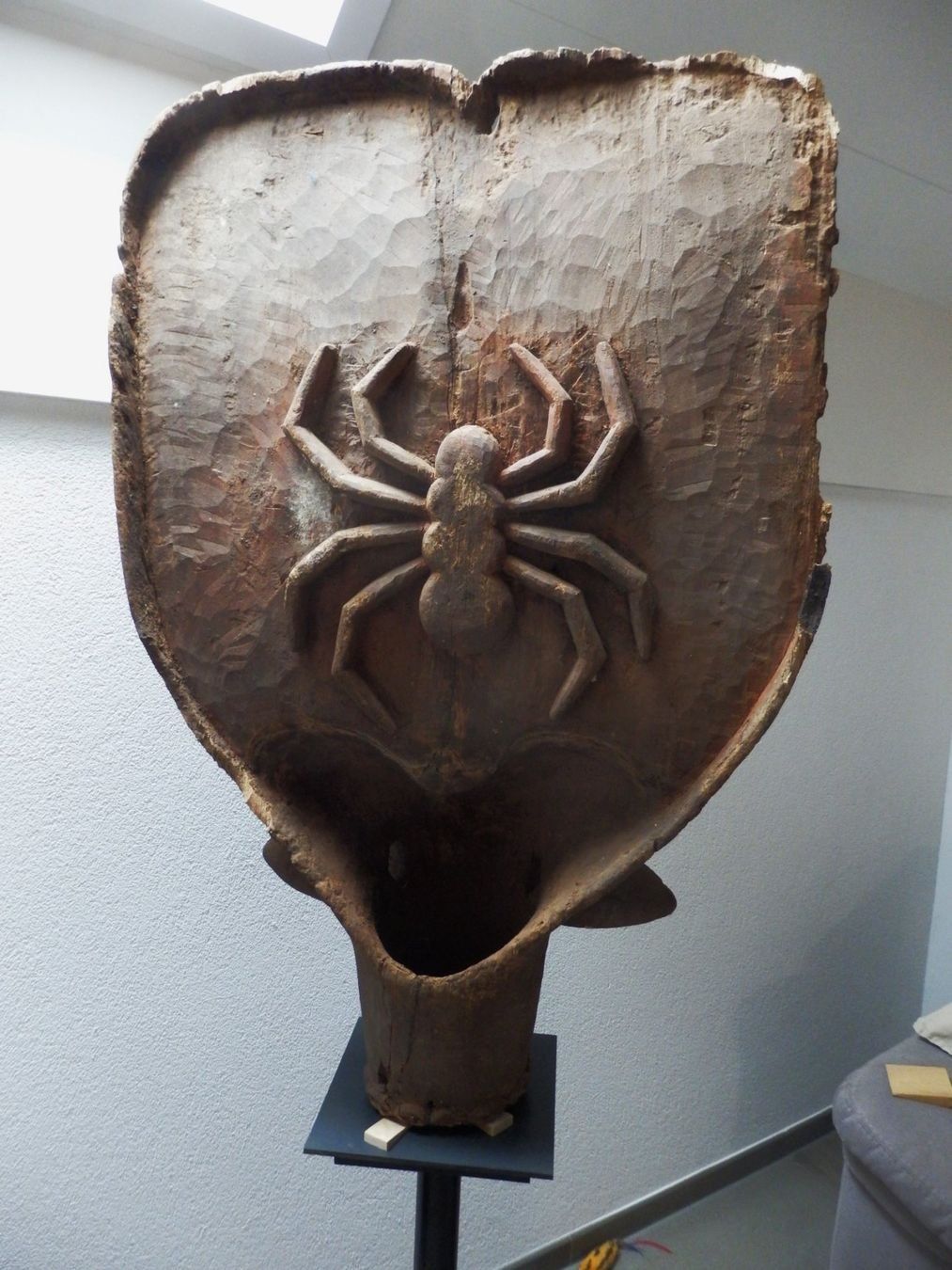 Internationale Kunst: Afrikanische Batcham – Gebraucht aus Vuiteboeuf von deux-matous 5