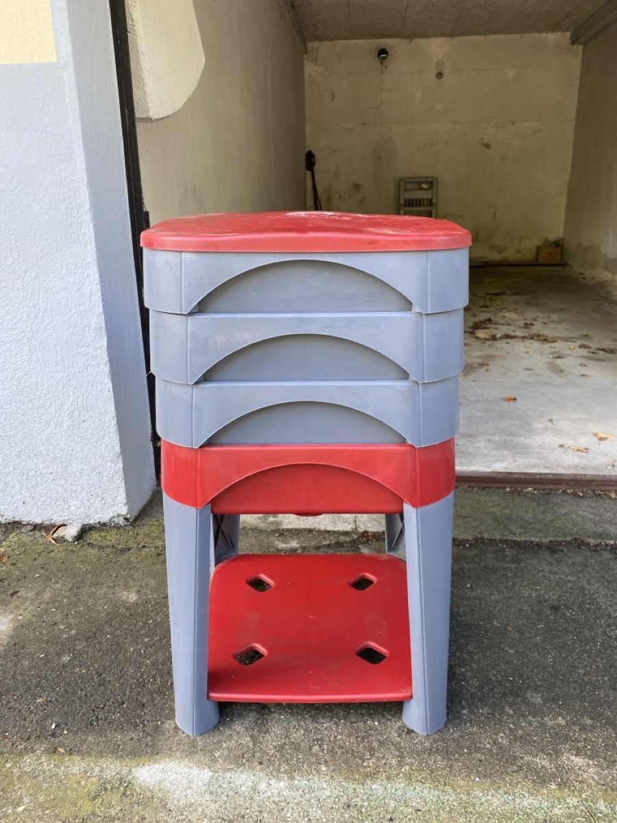 Poubelles: Compost lombricompost City Worms  – D'occasion à Fribourg par noh_8sl2
