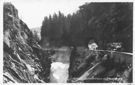 Grimselstrasse und handeckfall Oldtimer