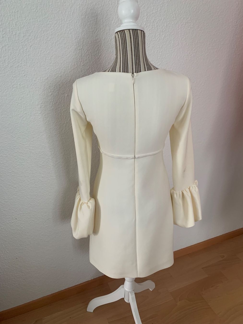 Vestiti: Kleid Giambattista Paris – Nuovo (secondo la descrizione) da Fällanden venduto da ekaterinatheissl 3