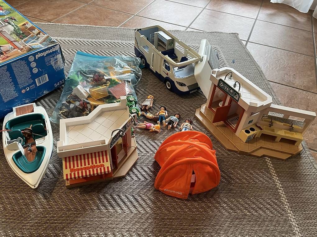 Spielzeuge: Playmobil Camping + Camper und Boot – Gebraucht aus Büren an der Aare von tadowa 1