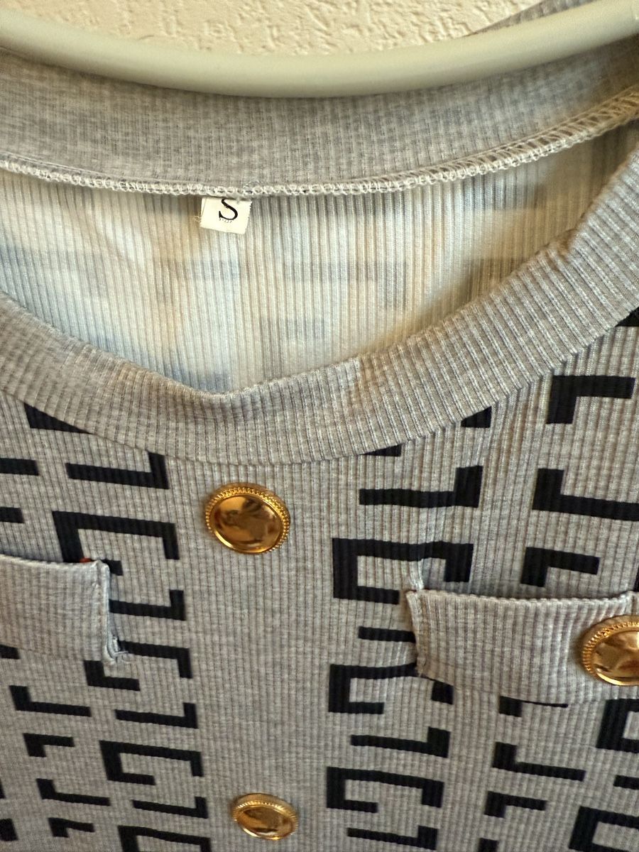 Vestiti: Robe gris/noir boutons dorés, t.S/36 – Usato da Tavannes venduto da Thriftshop 1