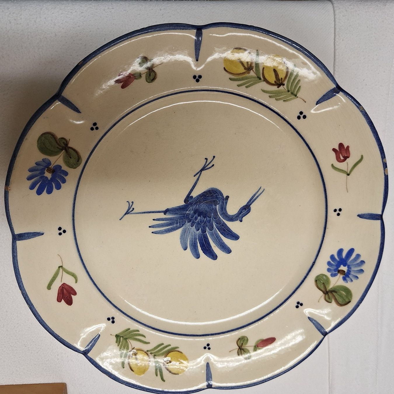 Assiettes: Handbemalter Fayence-Teller, Vogelmotiv – D'occasion à Winterthur par Goldpipau 3