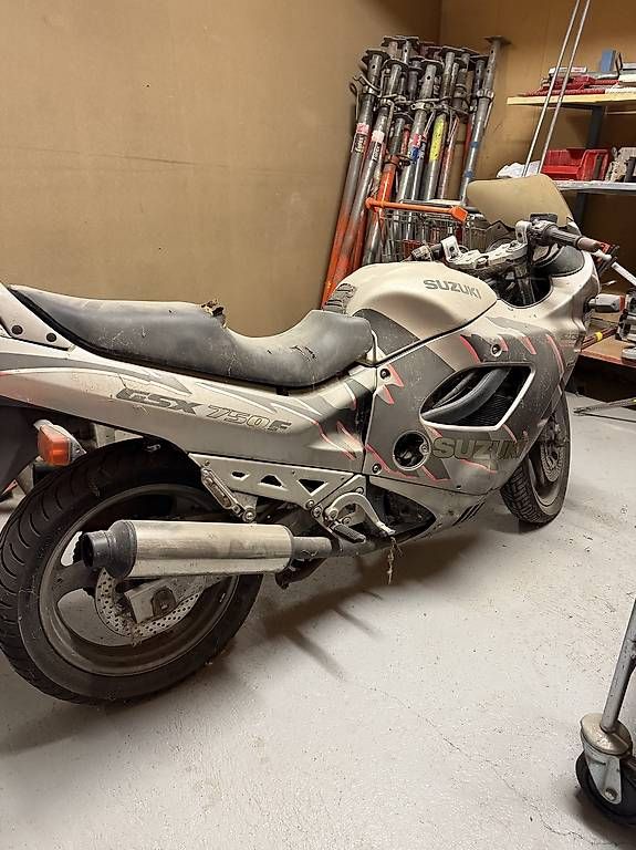 Strasse: Suzuki750 – Gebraucht aus Leuggern von jri_fqk6 1