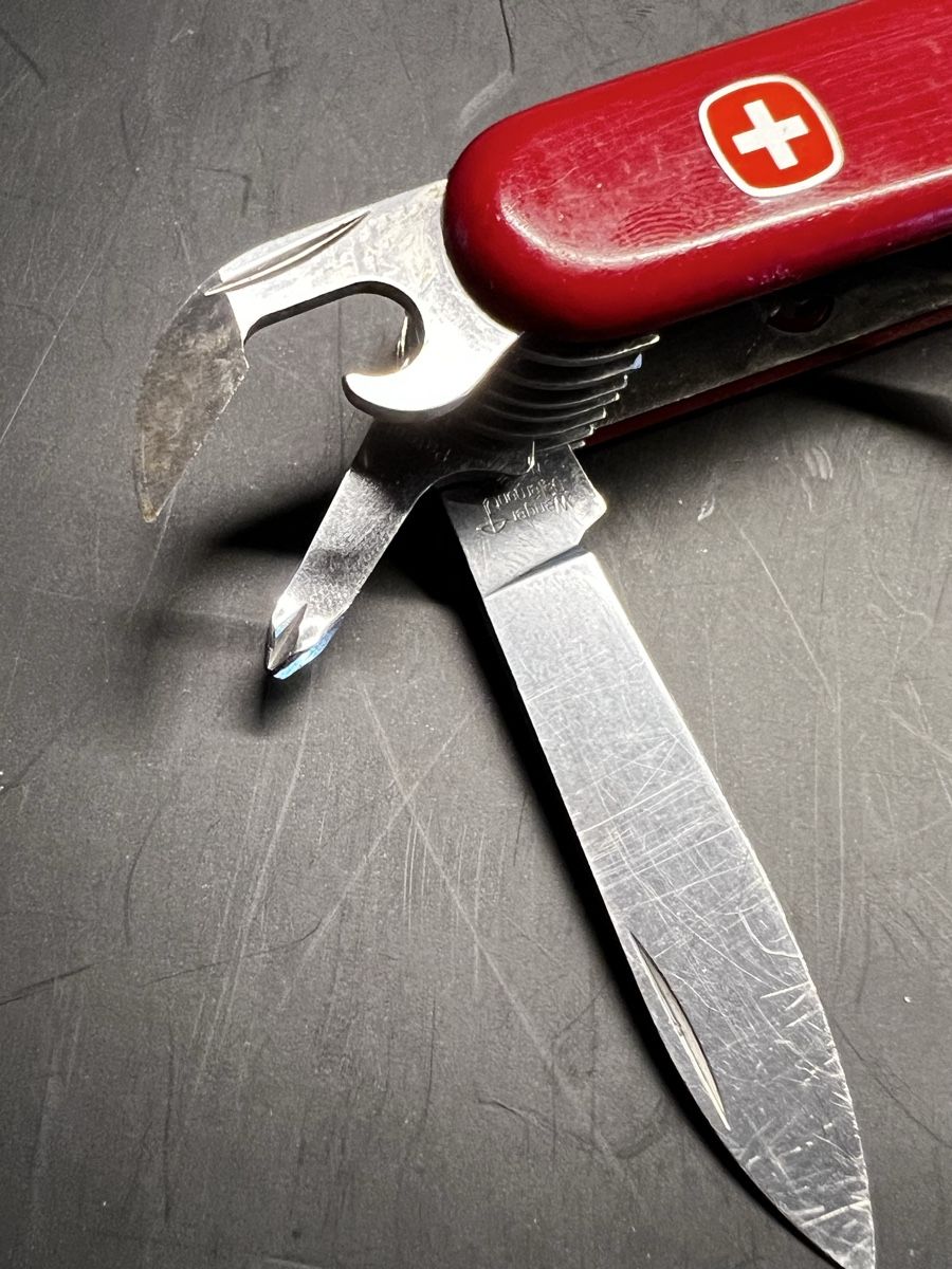 Victorinox Taschenmesser: Victorinox Motorist Schweizer Taschenmesser – Gebraucht aus Niederwangen BE von KFI 8