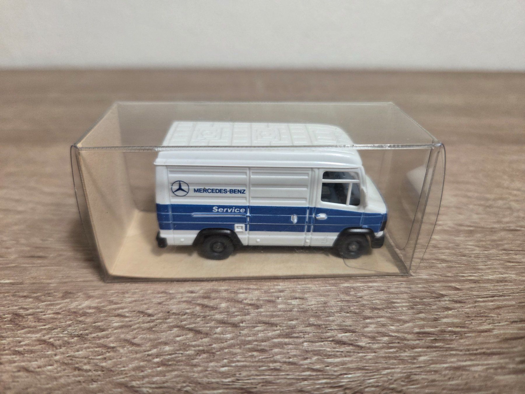 Wiking Modellautos: Wiking 18272 H0 – Neu und originalverpackt aus St-Aubin-Sauges von Lo_Go