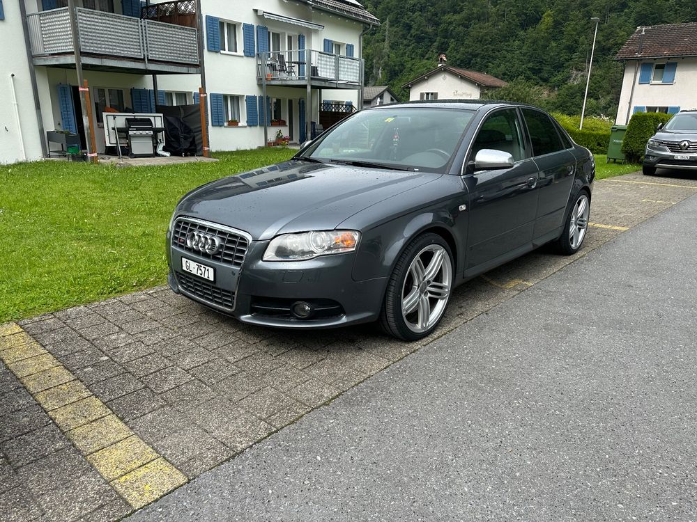 AUDI S4 B7 4.2 V8 QUATTRO