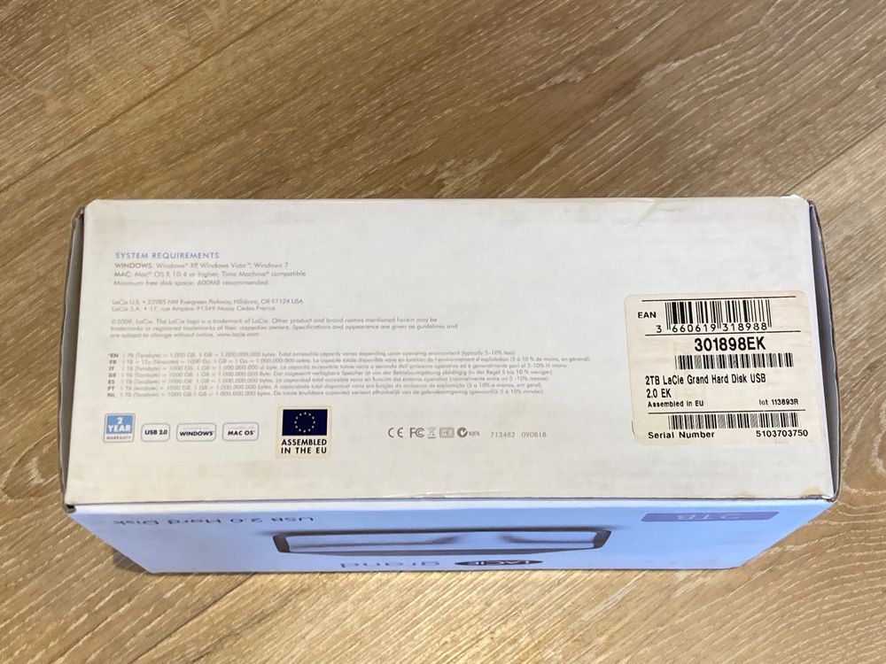 Lacie Dischi rigidi: LaCie Externe Festplatte - Design by Starck - 2 TB - USB 2.0 – Nuovo e nell'imballaggio originale da Herisau venduto da binguti 3