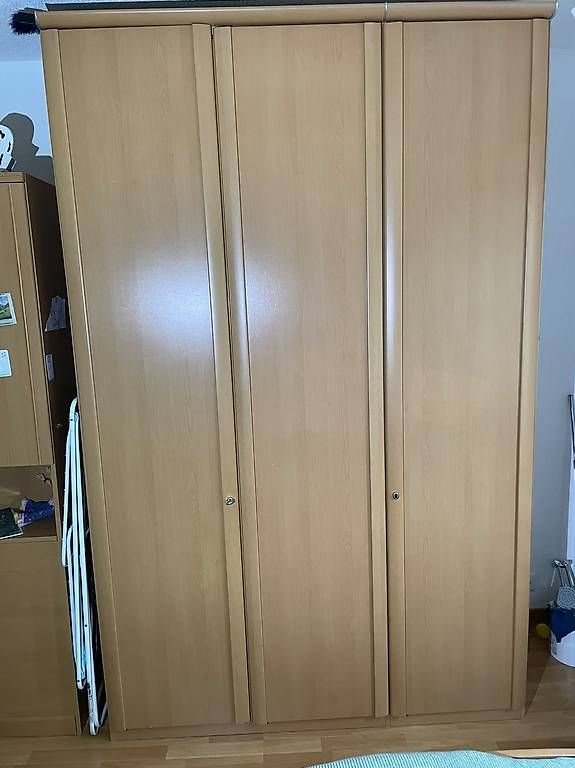 Schränke: Armoire 3 Portres décor Hetre – Gebraucht aus Echallens von brinches69 1
