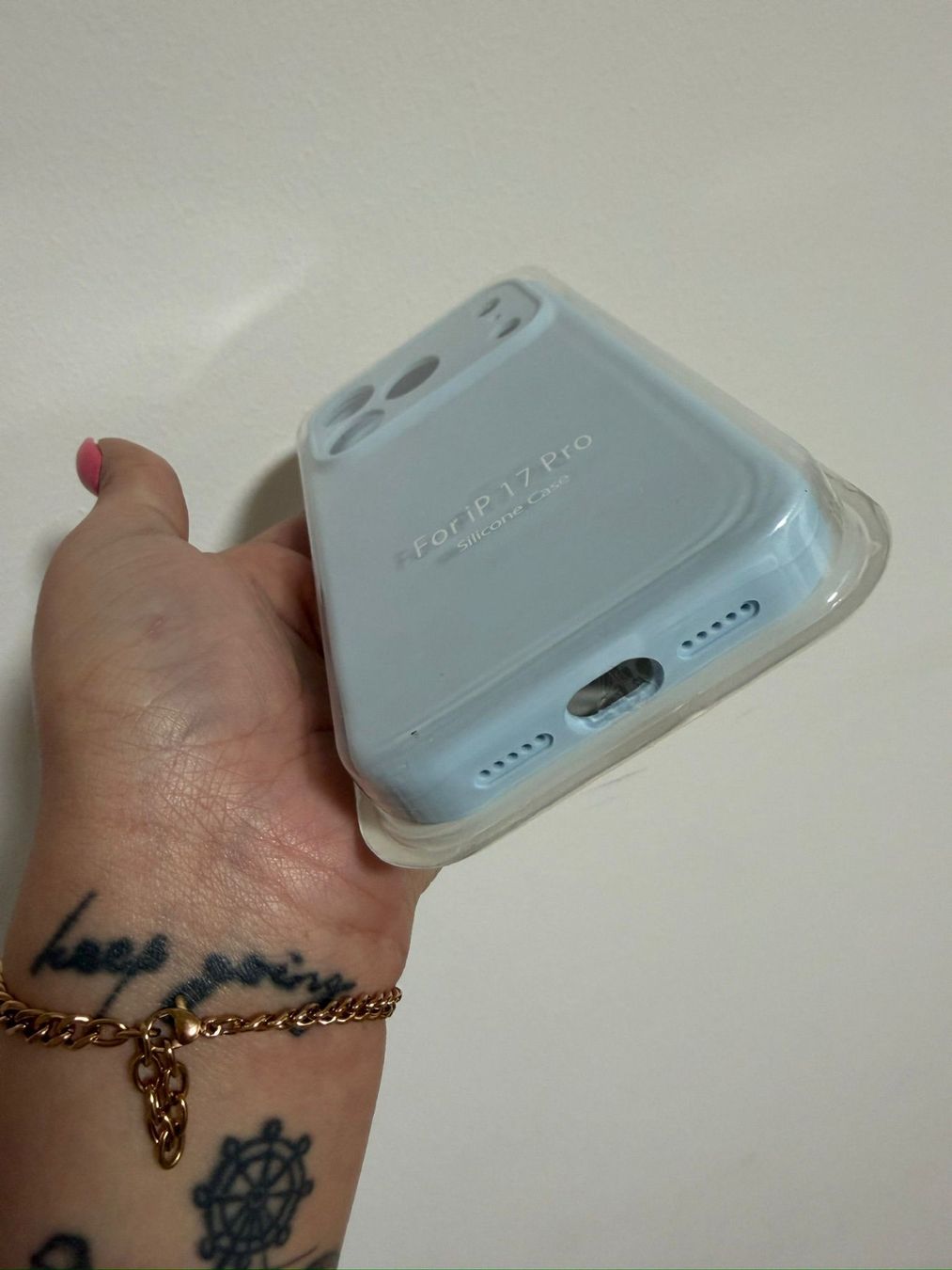 Apple Cover & Protezioni schermo: Handyhülle iPhone 17 Pro, Hellblau, Neu & Originalverpackt – Nuovo e nell'imballaggio originale da Wettingen venduto da Joelds98 1