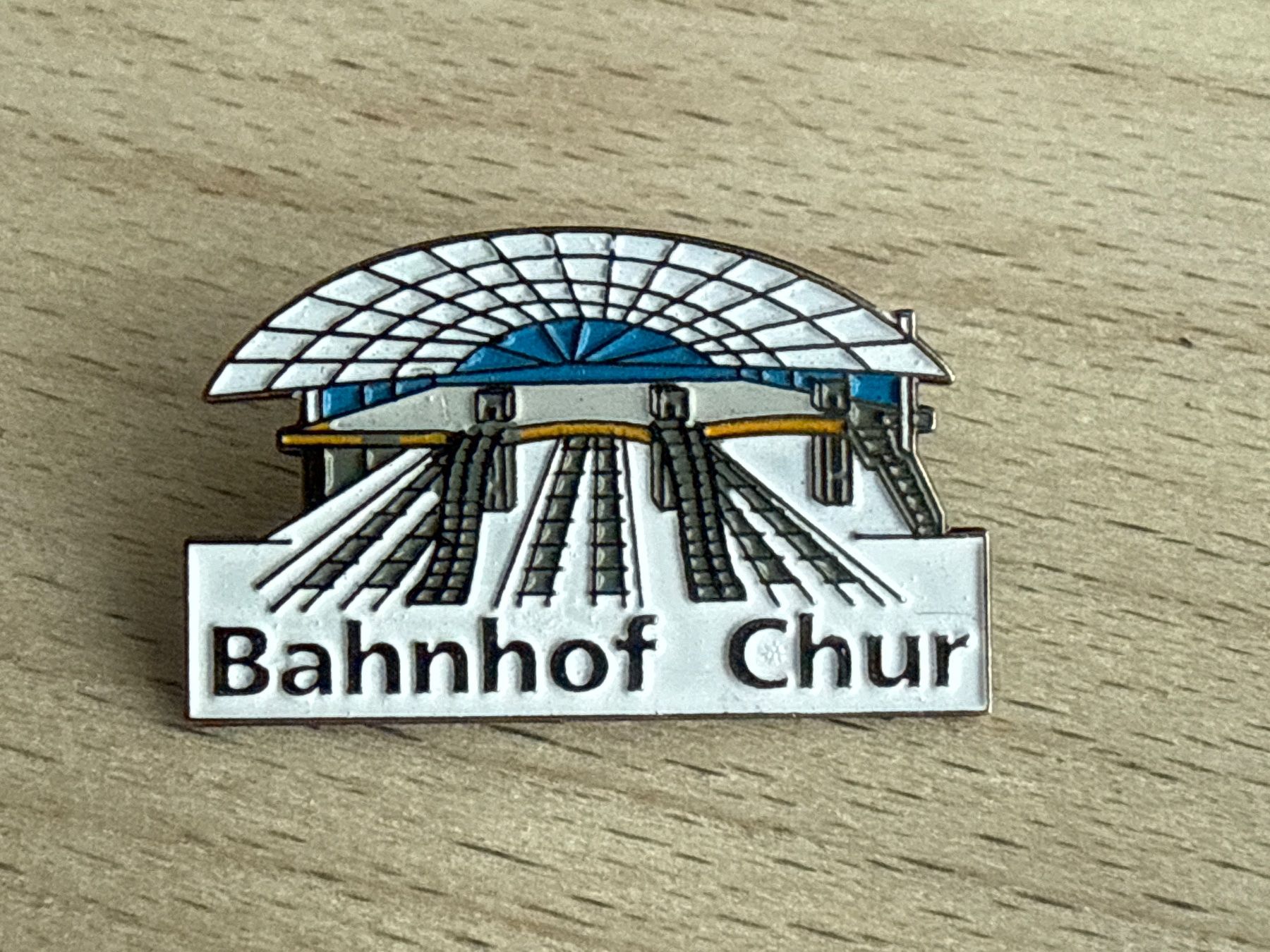 Placchette & Badge: Pin Bahnhof Chur – Usato da Glattbrugg venduto da Schweigmatt