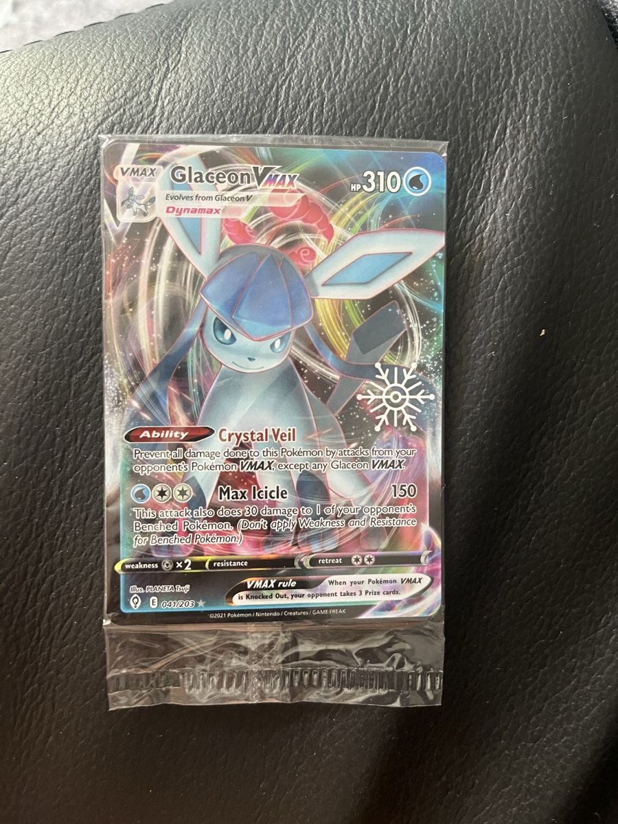 Pokémon Carte collezionabili: Glaceon Vmax – Nuovo (secondo la descrizione) da Dübendorf venduto da LCDH55