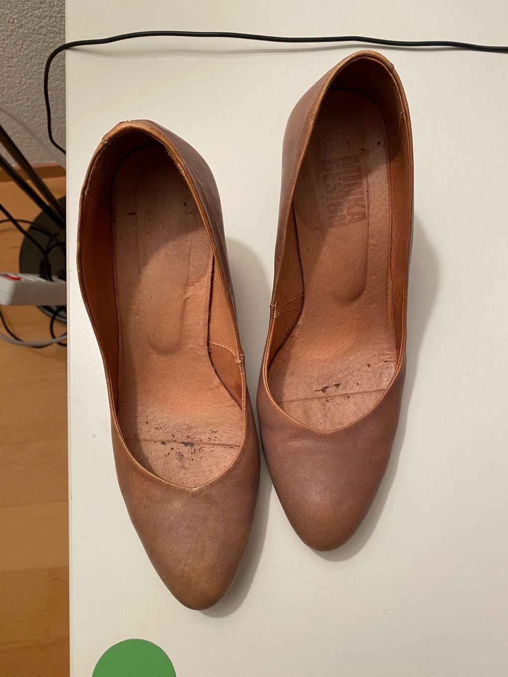 Scarpe da donna: Pumps aus Leder Grösse 39 – Usato da Zürich venduto da pat_rx9j