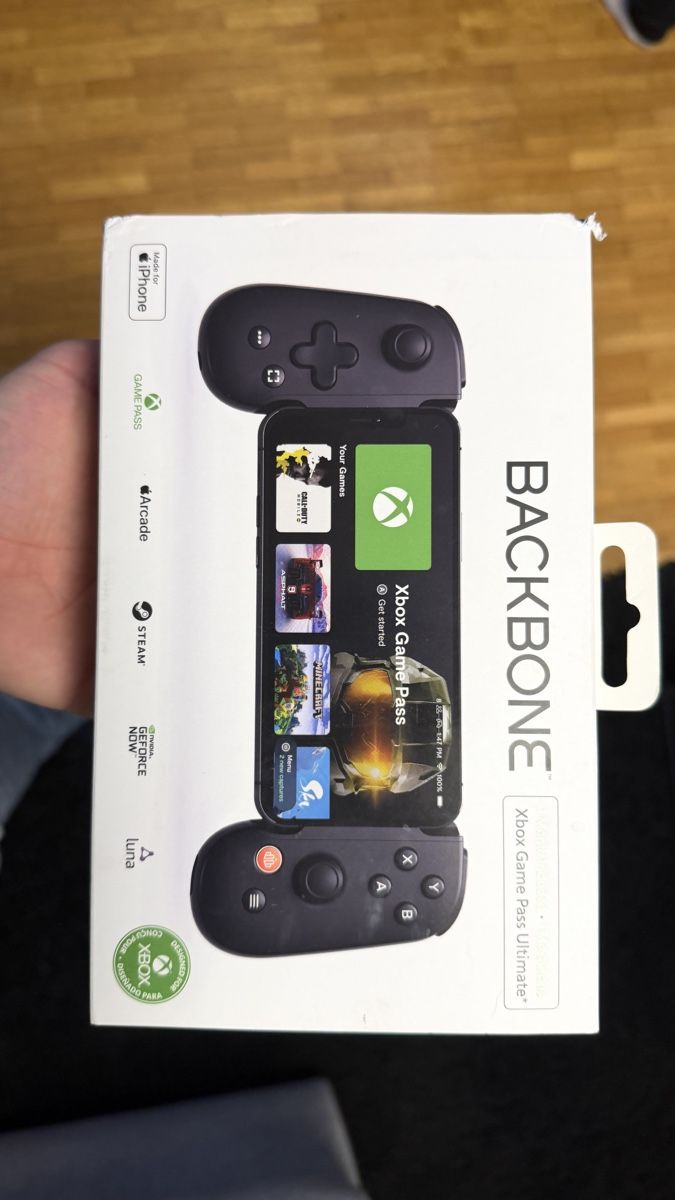 Controller: Backbone One Controller per iPhone – Usato da Cheseaux sur Lausanne venduto da claudio1004