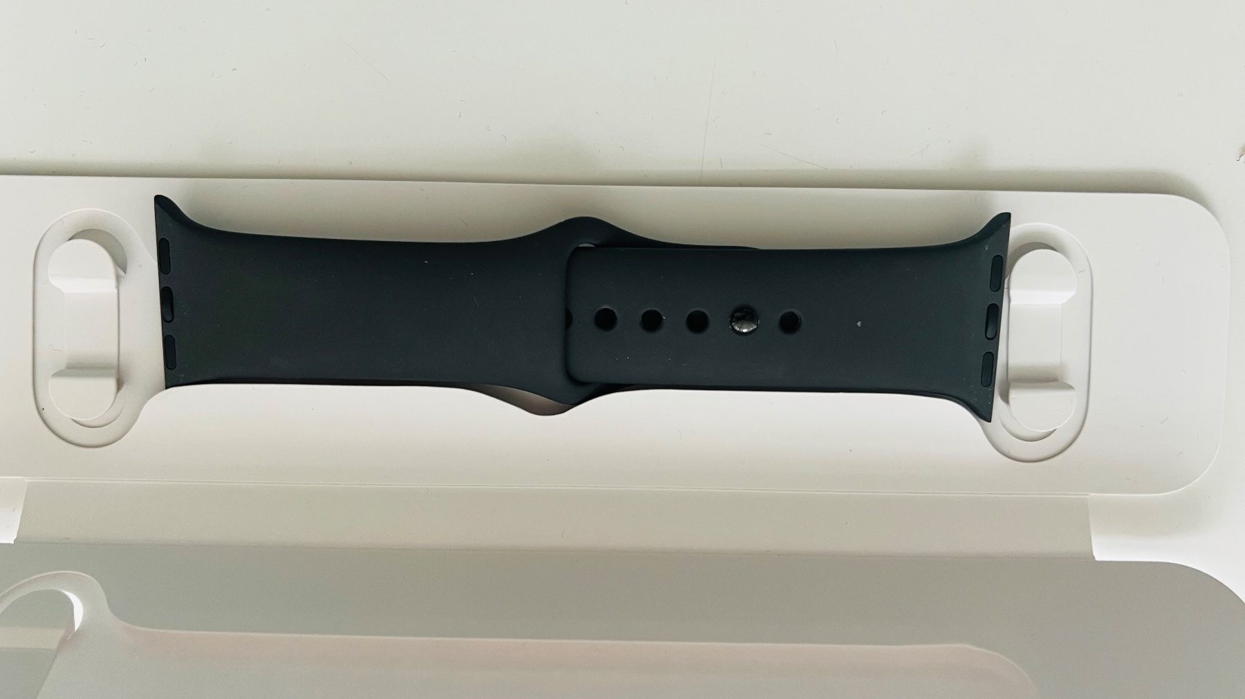 Apple Smartwatch: Apple Watch Series 7, 41mm, Titanium, Space Black – Usato da Winterthur venduto da aax5 5