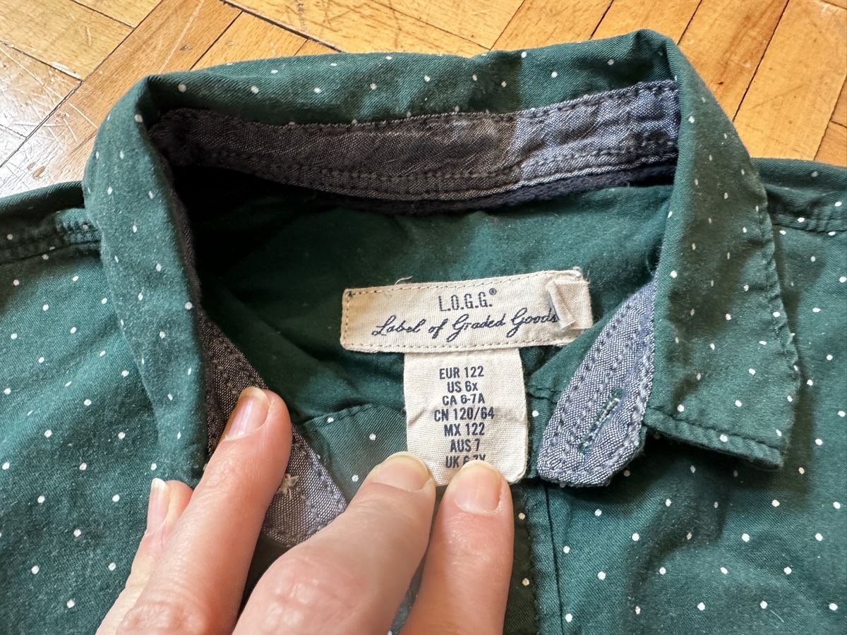 H&M Camicie, T-shirt & Polo: Hemd 122 (h&m) – Usato da Zürich venduto da Paleardi 1